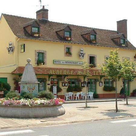 Logis Auberge A La Tete De Lard La Ferté-Imbault Exteriér fotografie